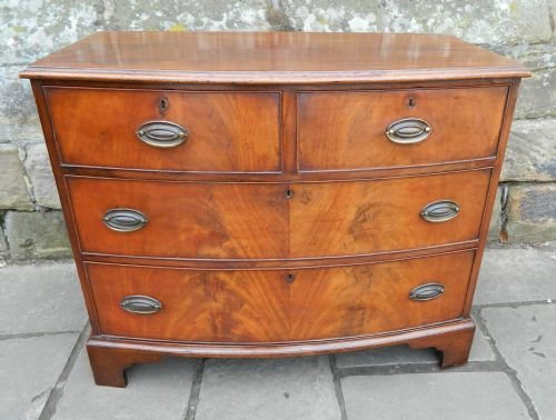 georgian mahogany bowfront chest of drawers