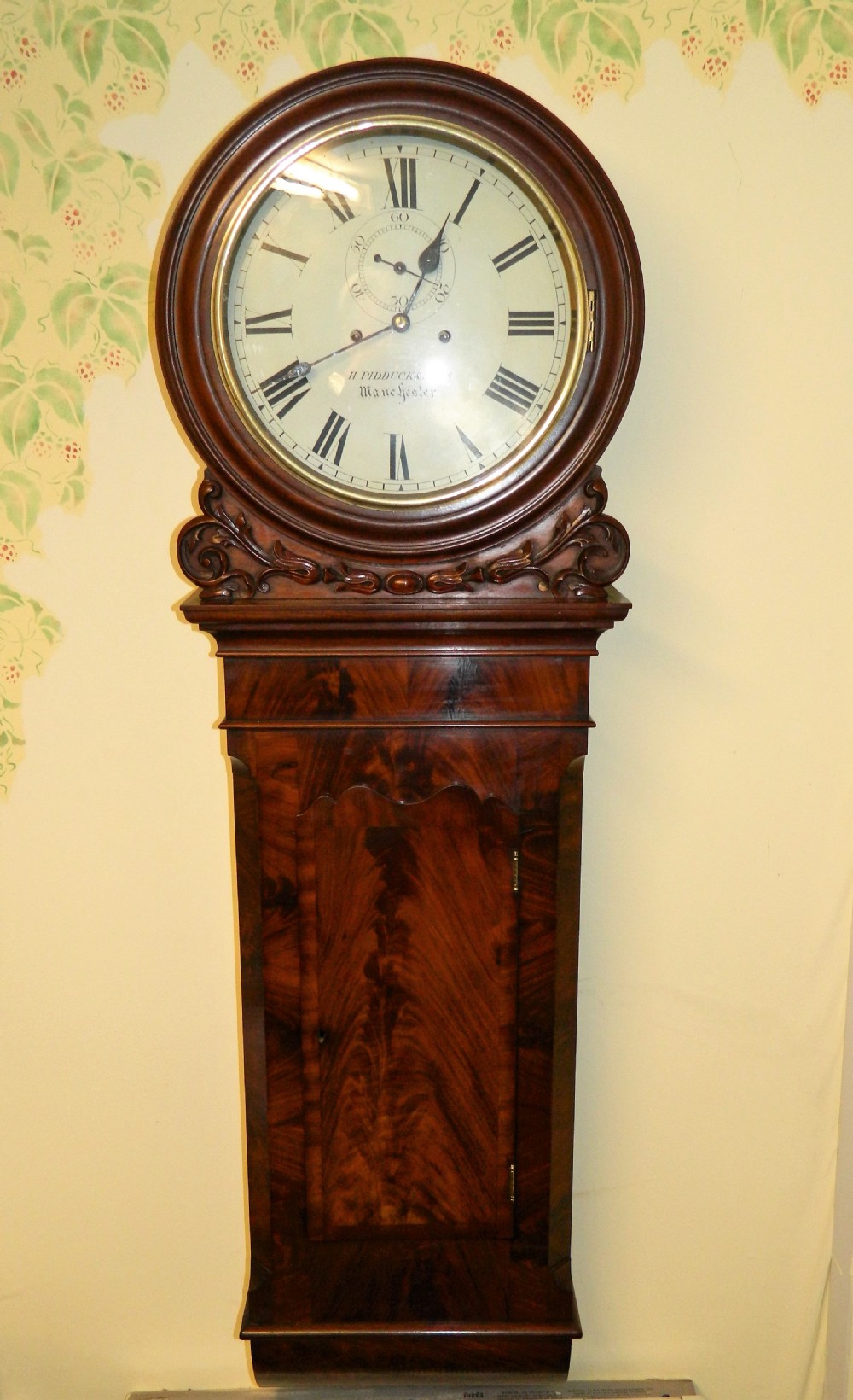 mahogany tavern clock wall clock
