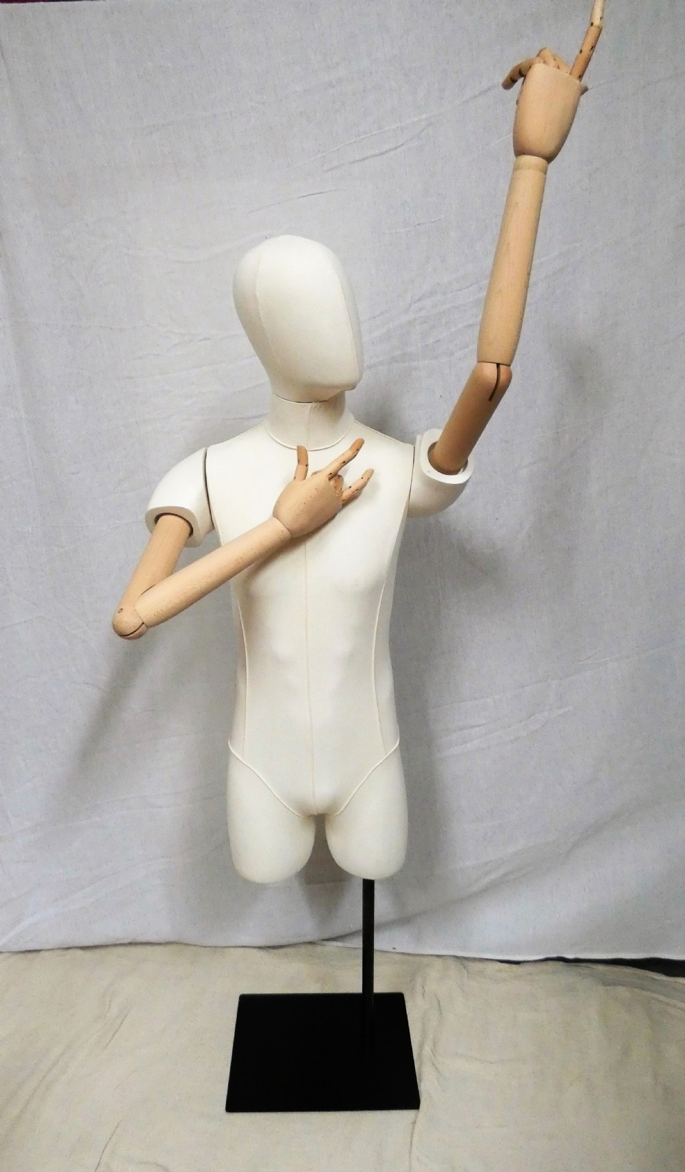 articulated mannequin