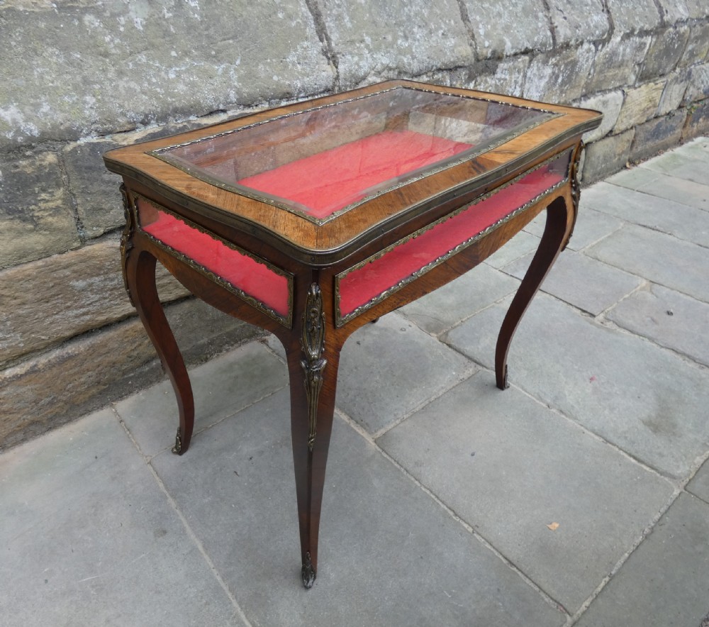 rosewood bijouterie table