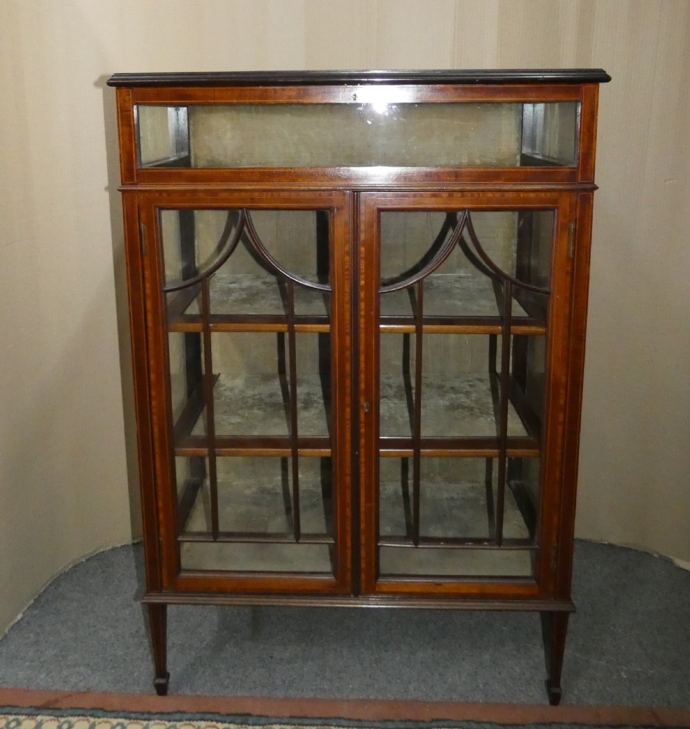 inlaid mahogany bijouterie cabinet
