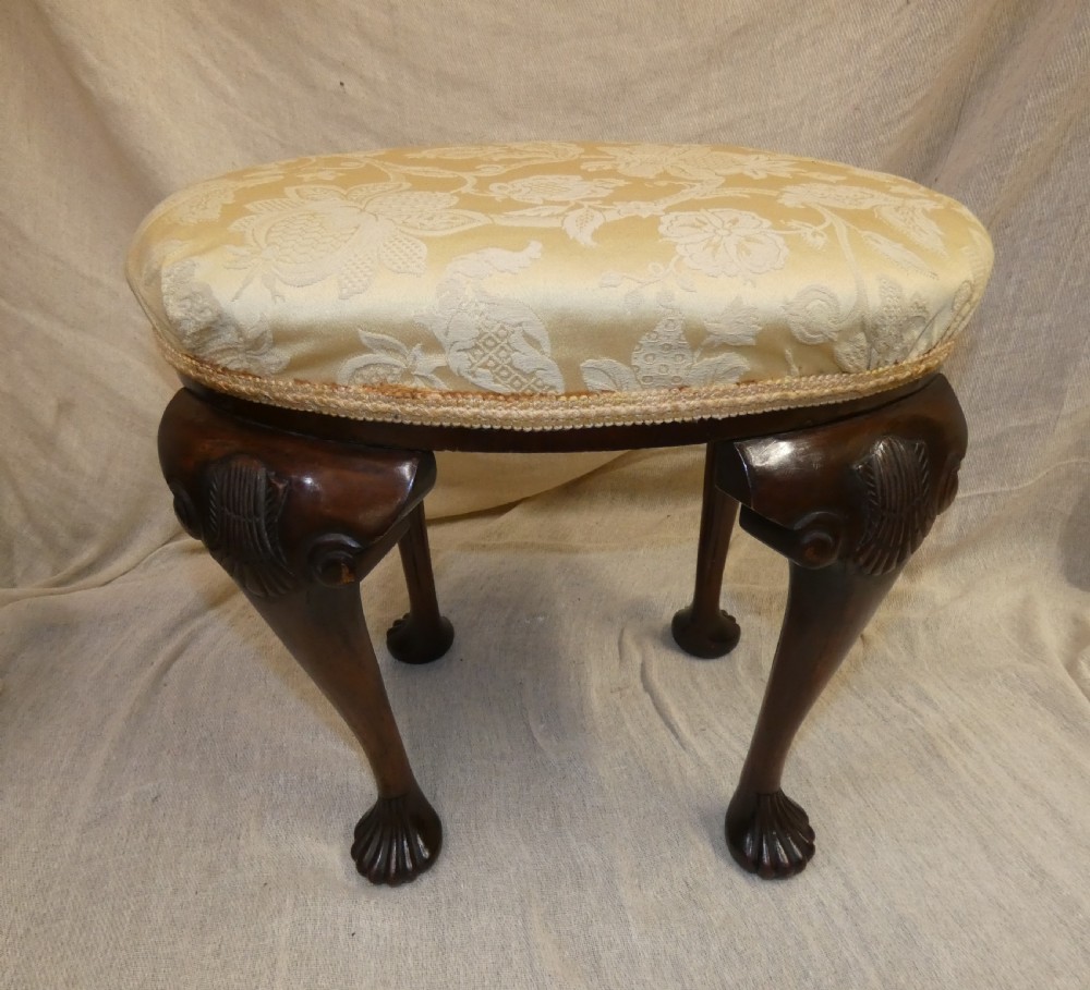 dressing stool
